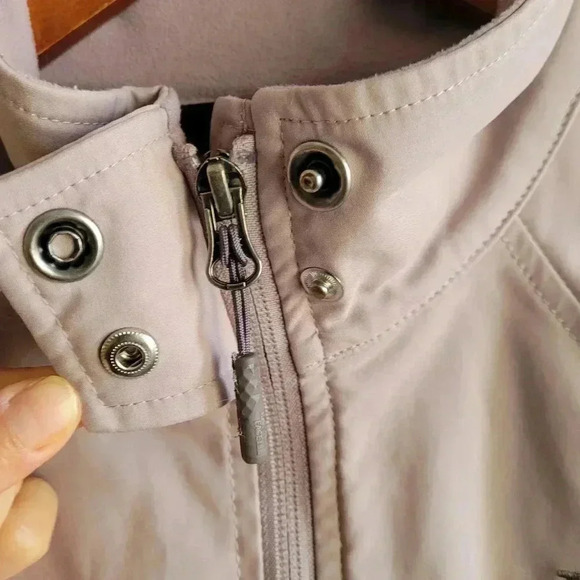 Beautiful! The North Face Soft Purple Color Women's Jacket Size S/P Full Zip - Picture 5 of 12